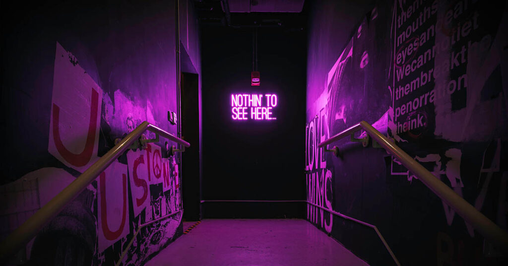 AI technology predicting financial and industry trends, revolutionizing data analysis in Australia.